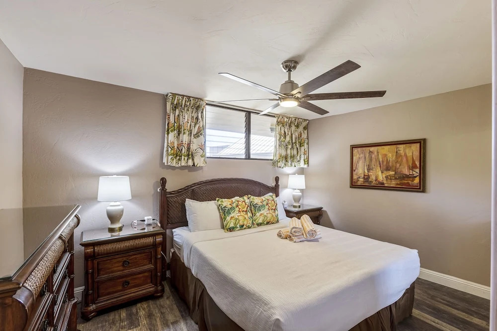 Beachfront Maui Penthouses