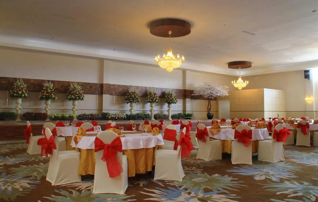 Sutan Raja Hotel & Convention Centre Kotamobagu
