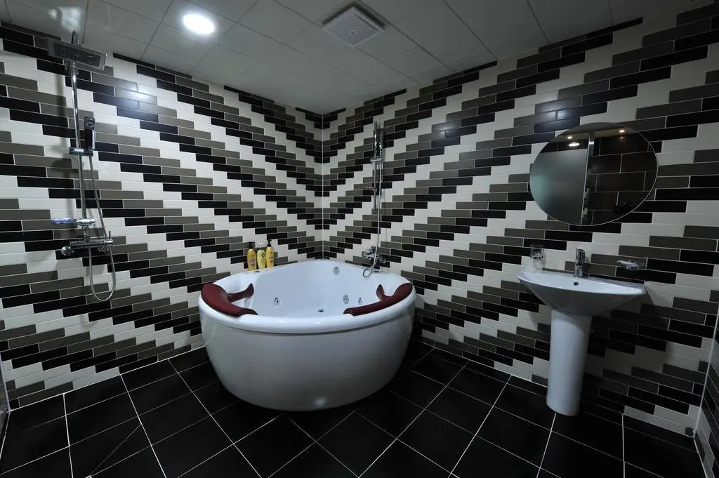 Ytt Hotel