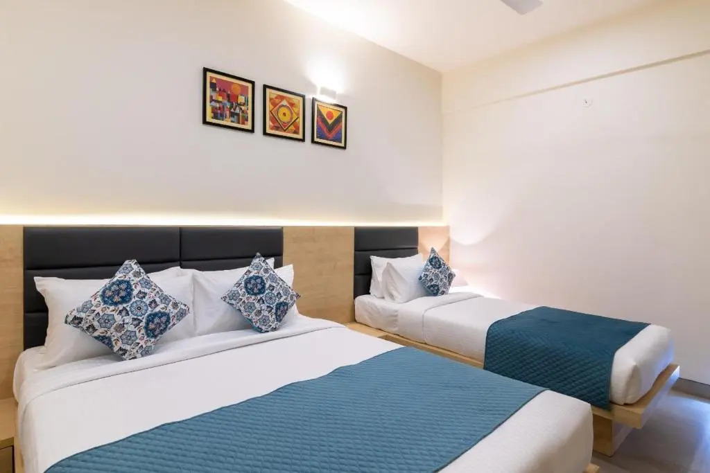 Iris Suites