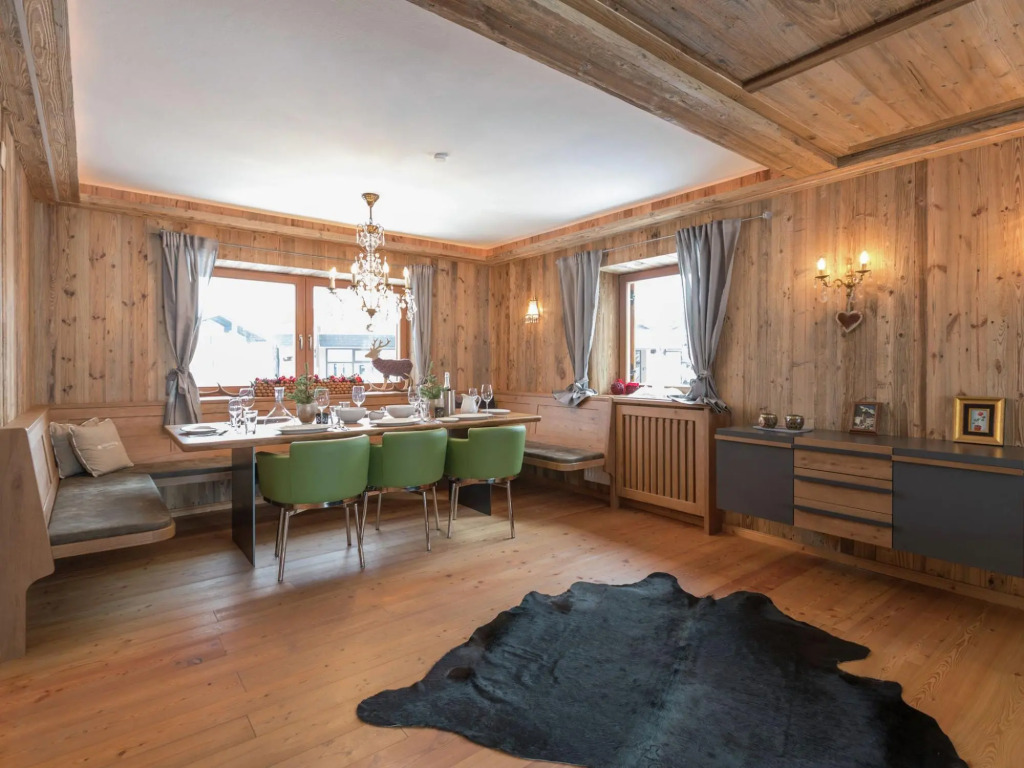 Unique chalet in the center of Elmau, 100 m from the skilift