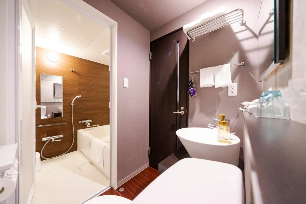 NAHA-WEST INN
