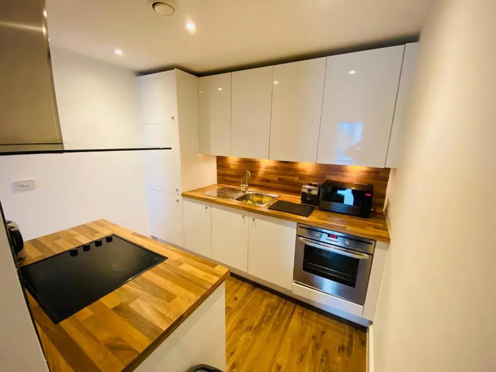Stewart St James Walk Apartment