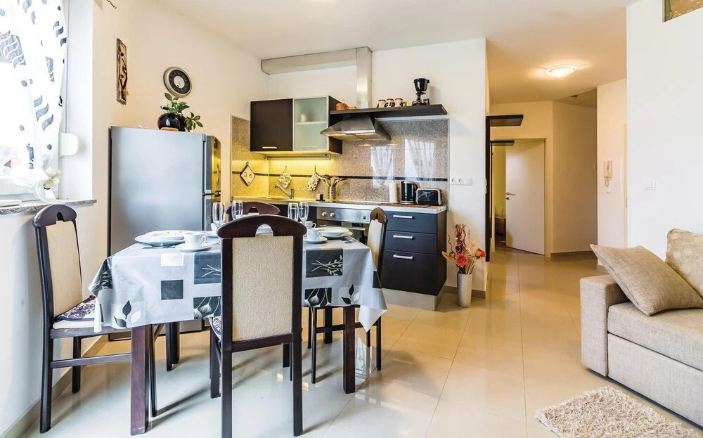Beautiful Home in Vodnjan With Wifi and 2 Bedrooms