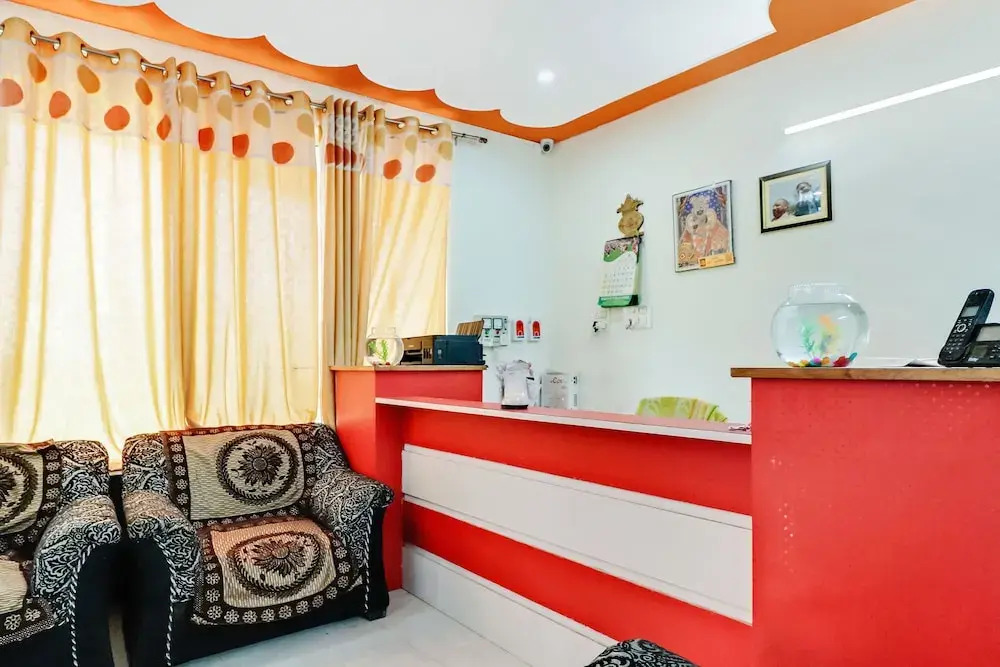 Shri Govind Dham by OYO Rooms