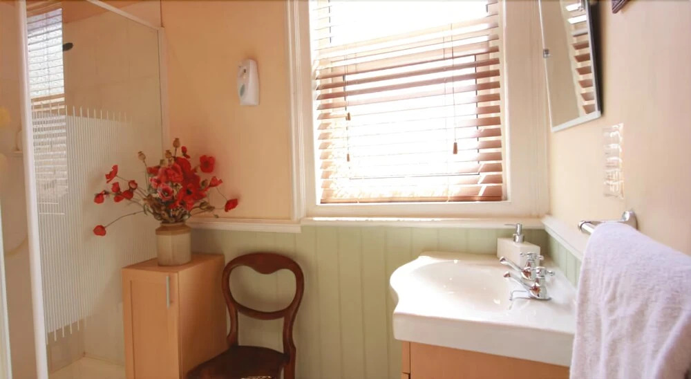 Brentwood Guest House