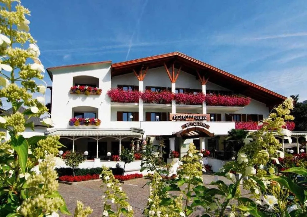 Hotel Clara