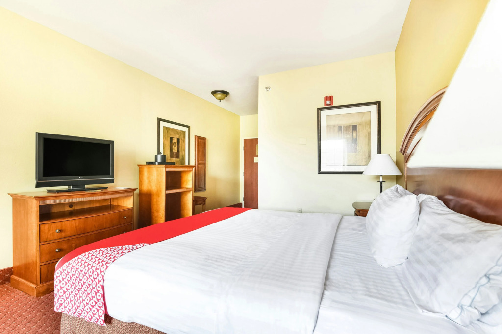 OYO Townhouse Oklahoma City Airport