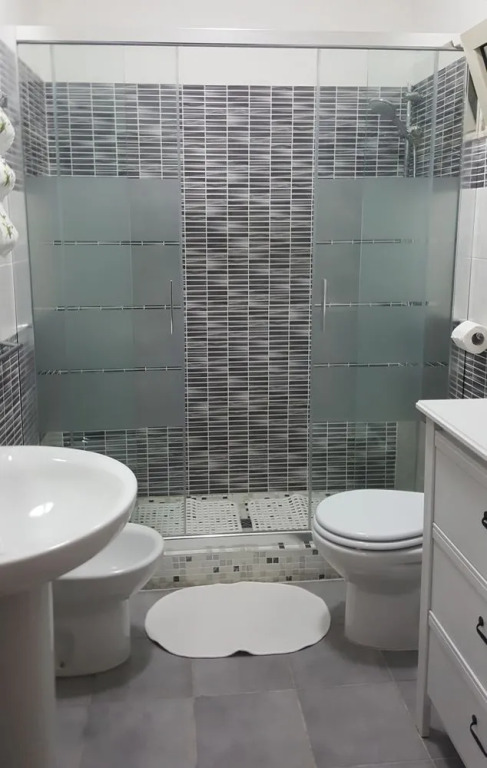 Exclusive House Center