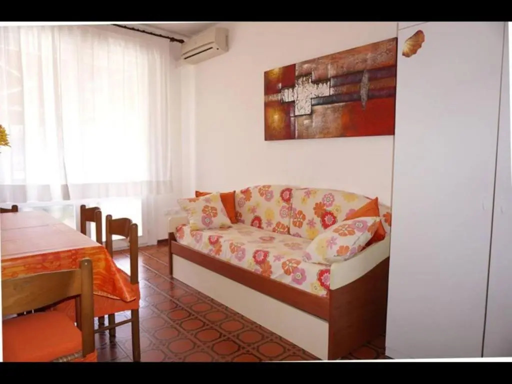 Relax in a Flat With Pool