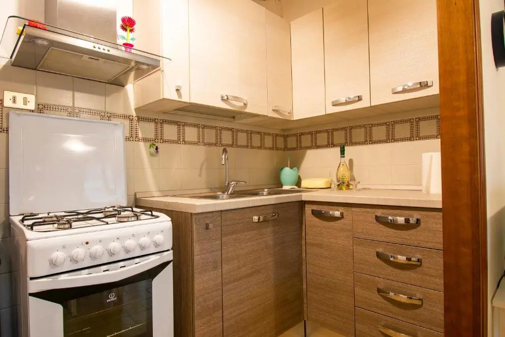ALTIDO Lovely Flat for 4 with Balcony and Free Parking
