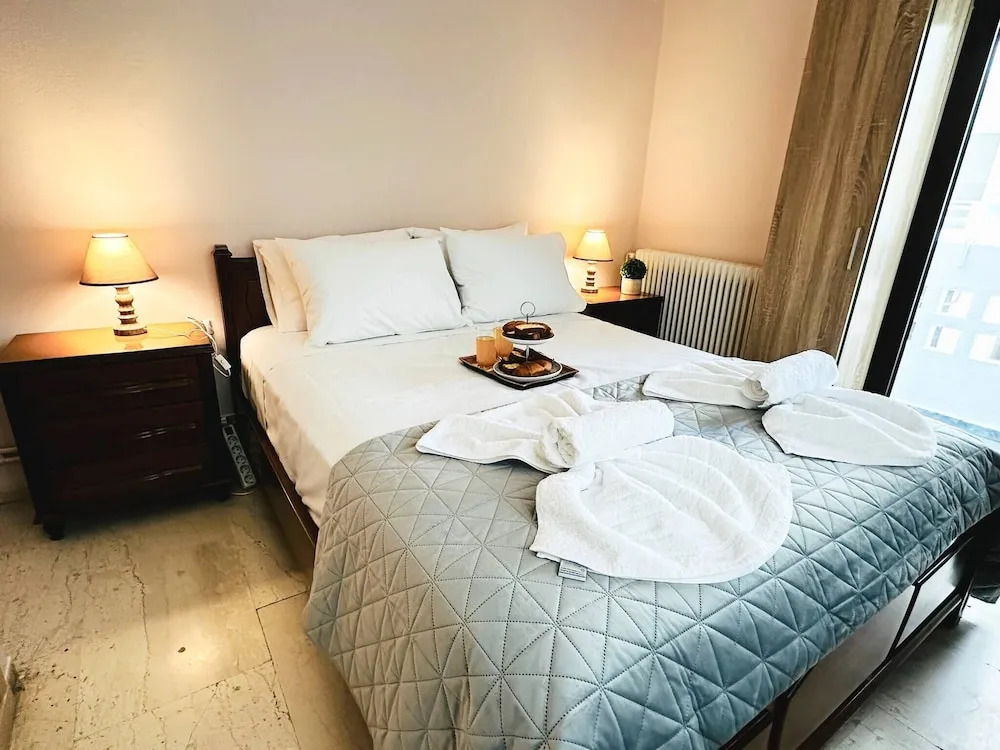 Sea Breeze Sanctuary-1bd 3pl 1ba - 90m To Sea