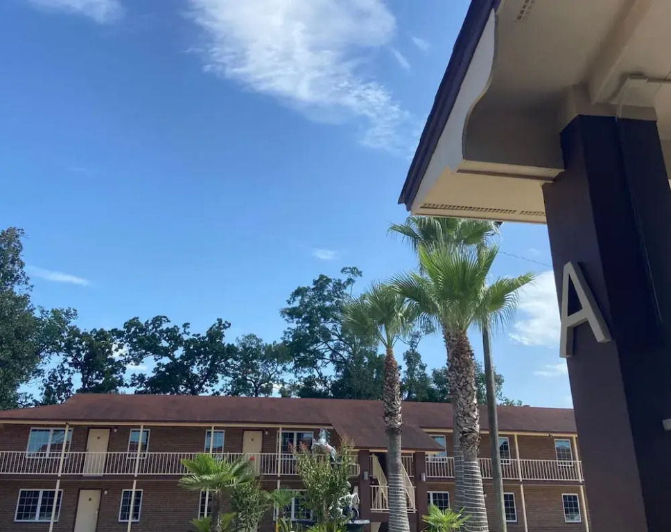 Savannah Inn and Suites Savannah Port Area