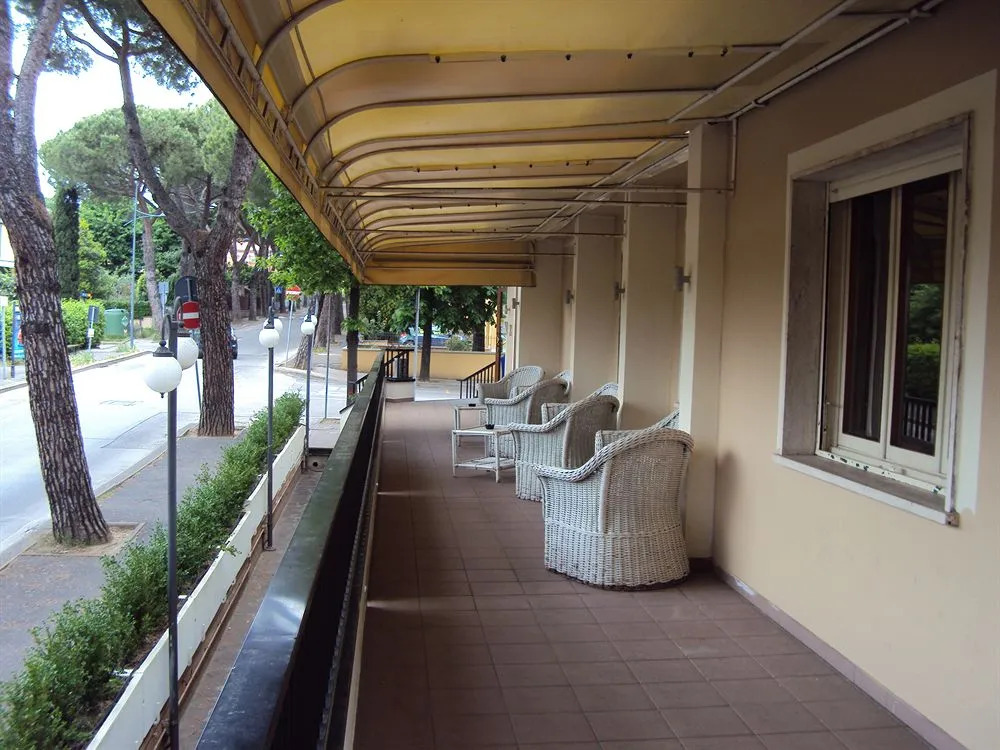 Vintage Hotel