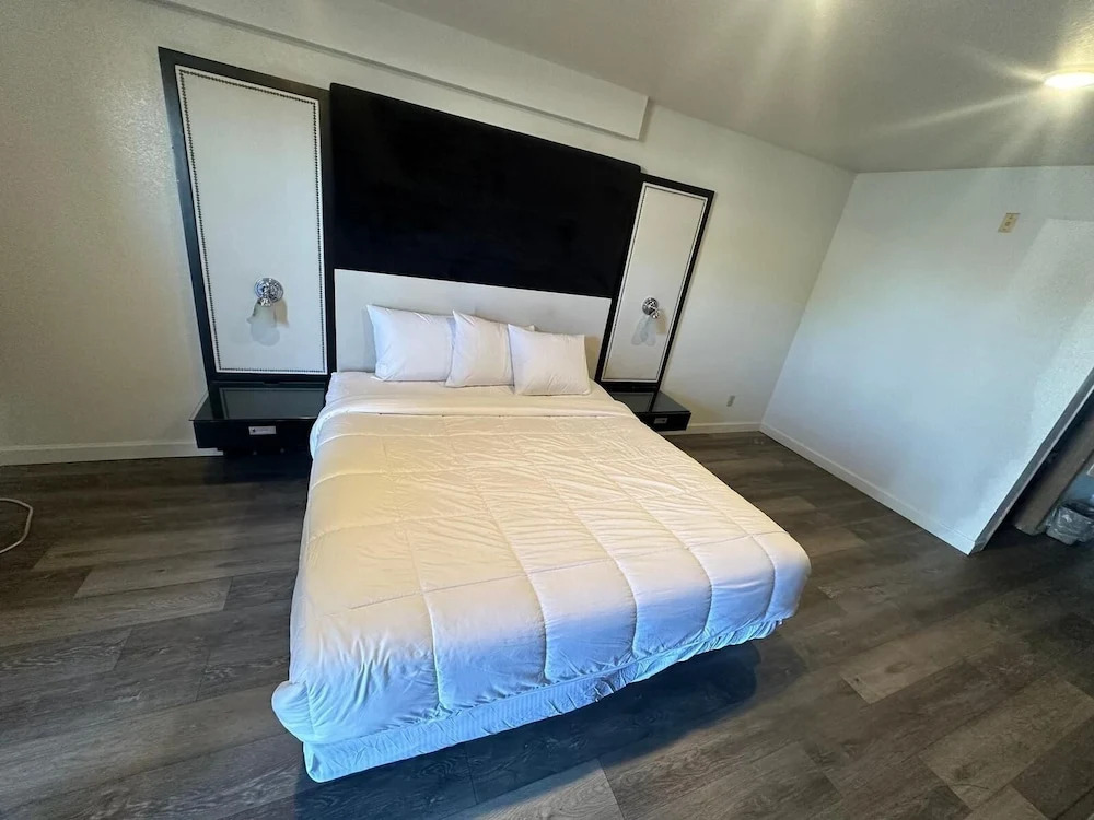 GO2 Inn & Suites by Relianse - El Paso