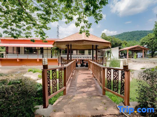 Rockwood house Resort and Thai massage
