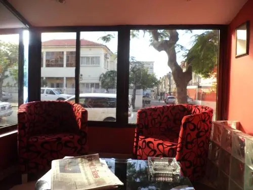 RESIDENCIAL Taka Taka