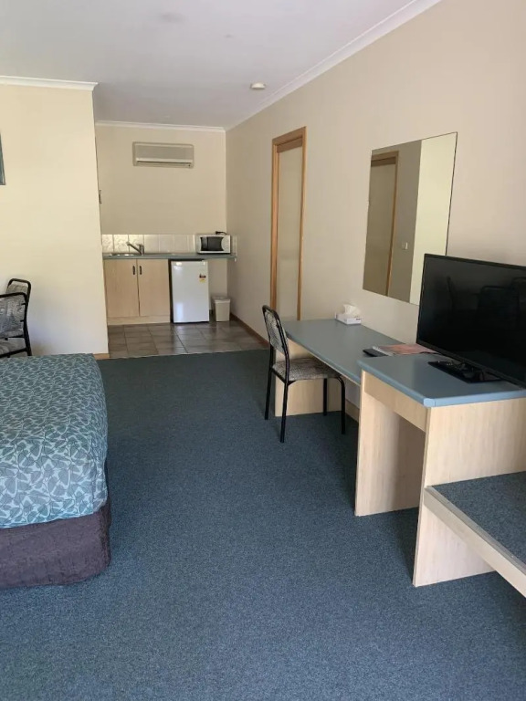 Arthur Phillip Motor Inn