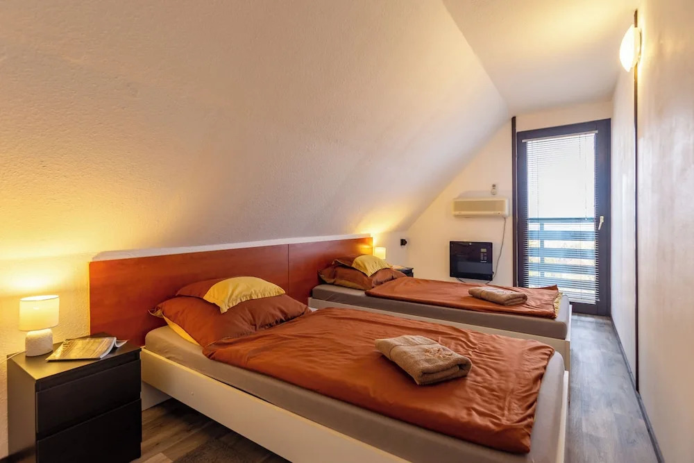 Karesz Holiday Home