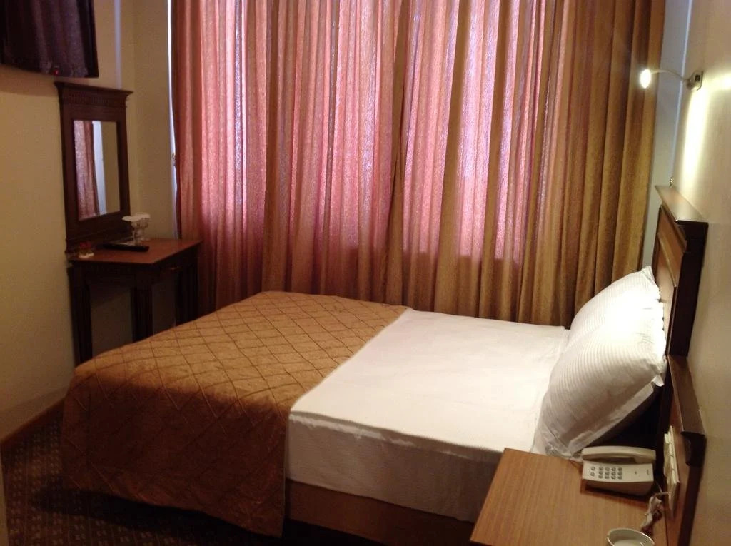 Unal Hotel