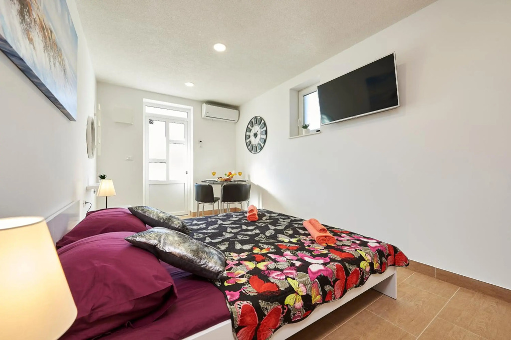 Studio apartment Bašćan