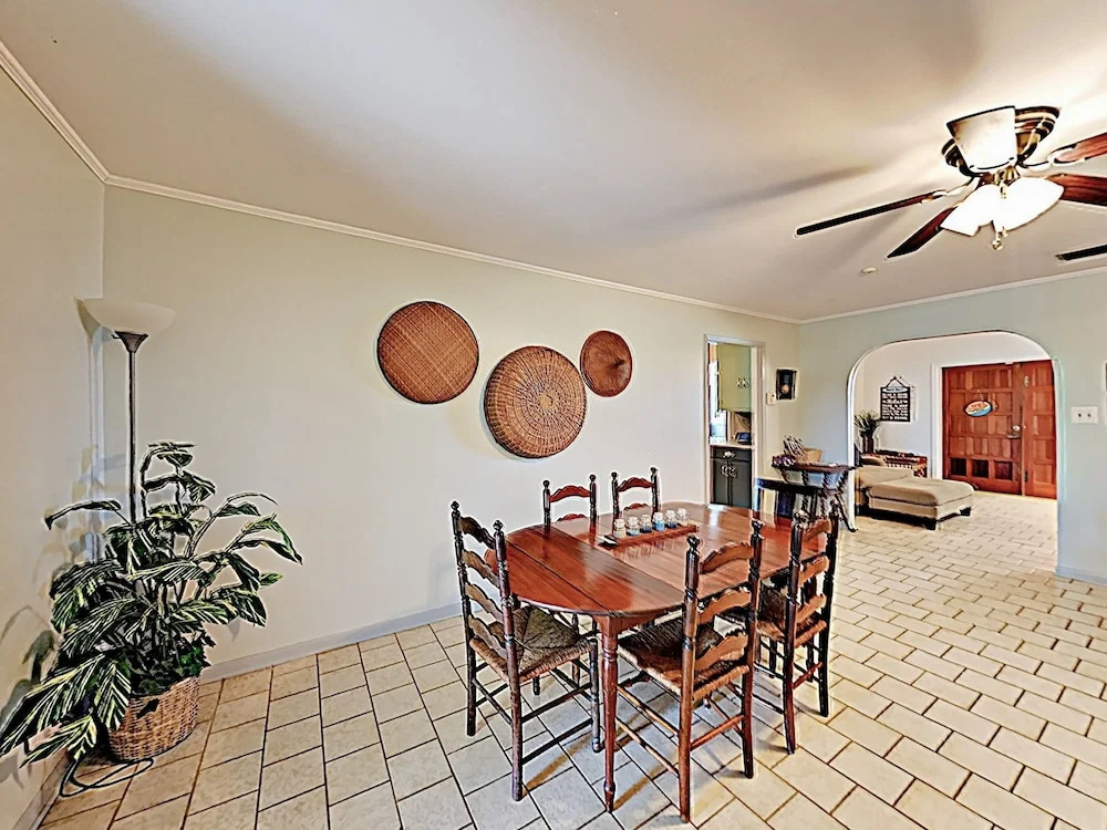 Private Beach Direct Water Views 4BR by RedAwning