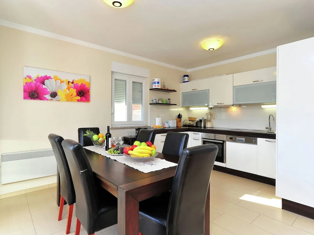 Apartment Azzini Violeta