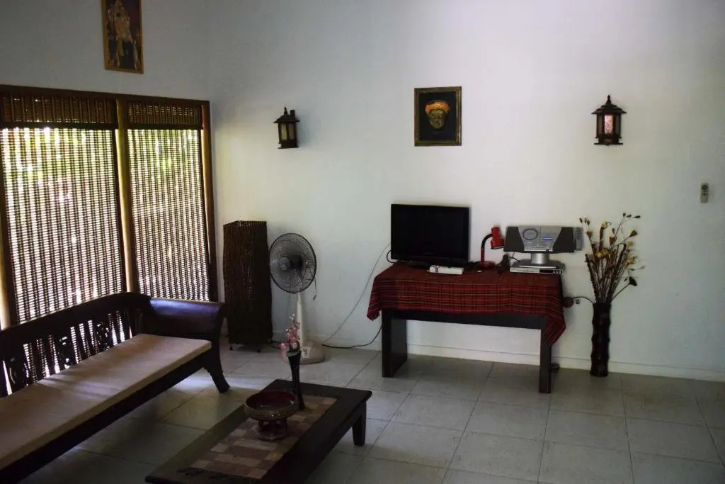 Sanuk bungalows