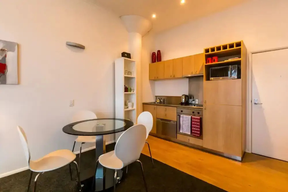 Modern 1 Bedroom Apartment on Princes Wharf