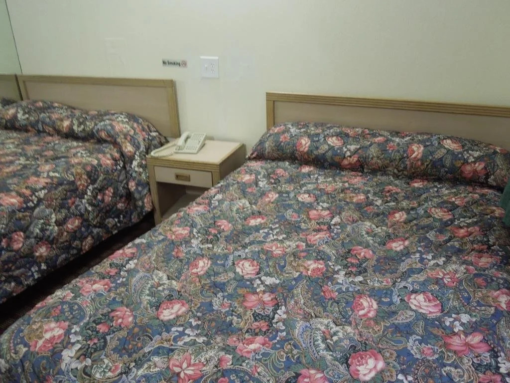 West Shore Motel