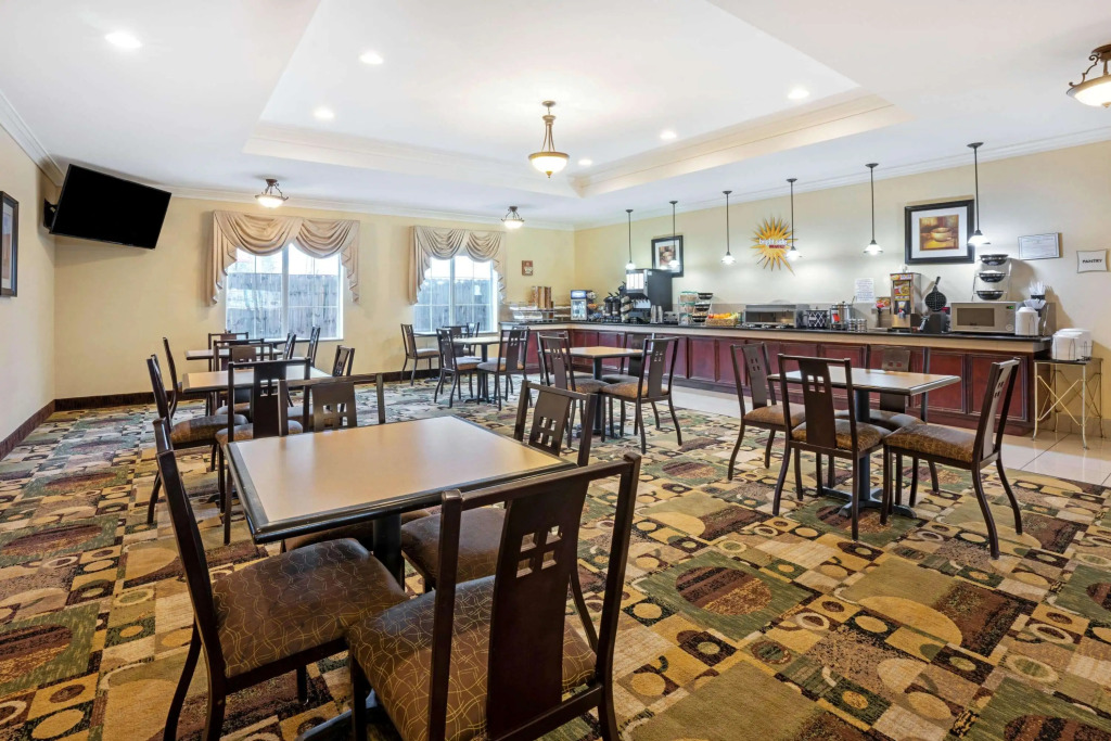 La Quinta by Wyndham Houston - Magnolia
