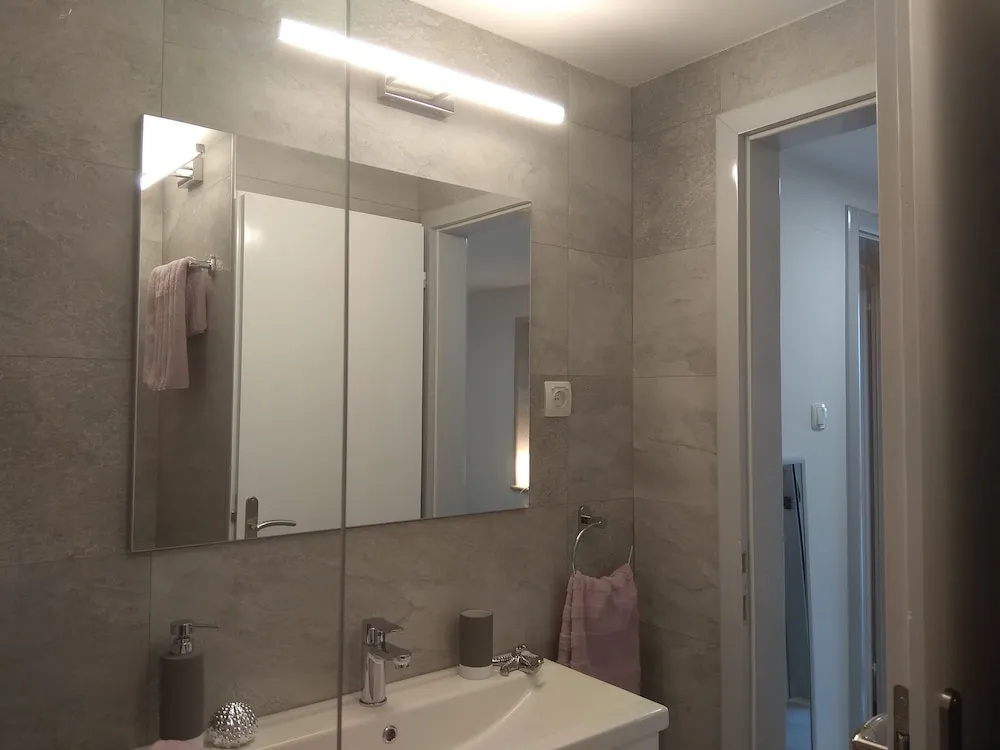 Apartments and Rooms LEA