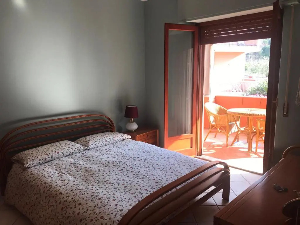 Casa vacanza borgo marinaro Santa Tecla complesso Le Sirene