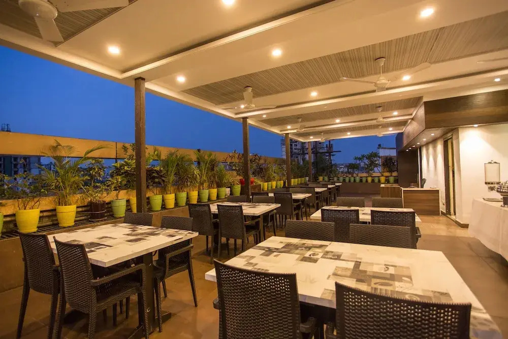 OYO 10007 Hotel Grace Residency