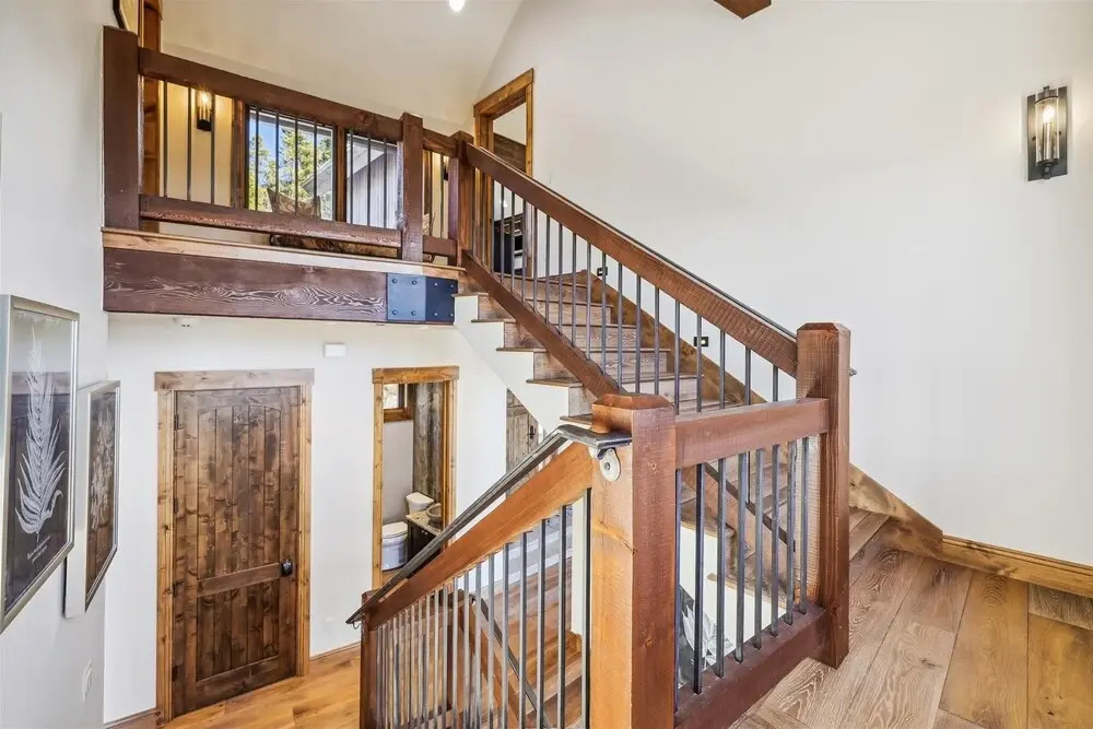 Northwoods 5 Bedroom Home by RedAwning