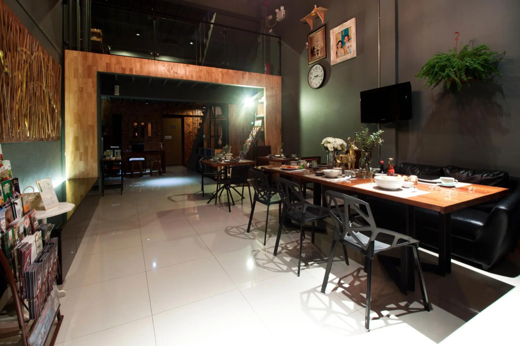 3 Laan House