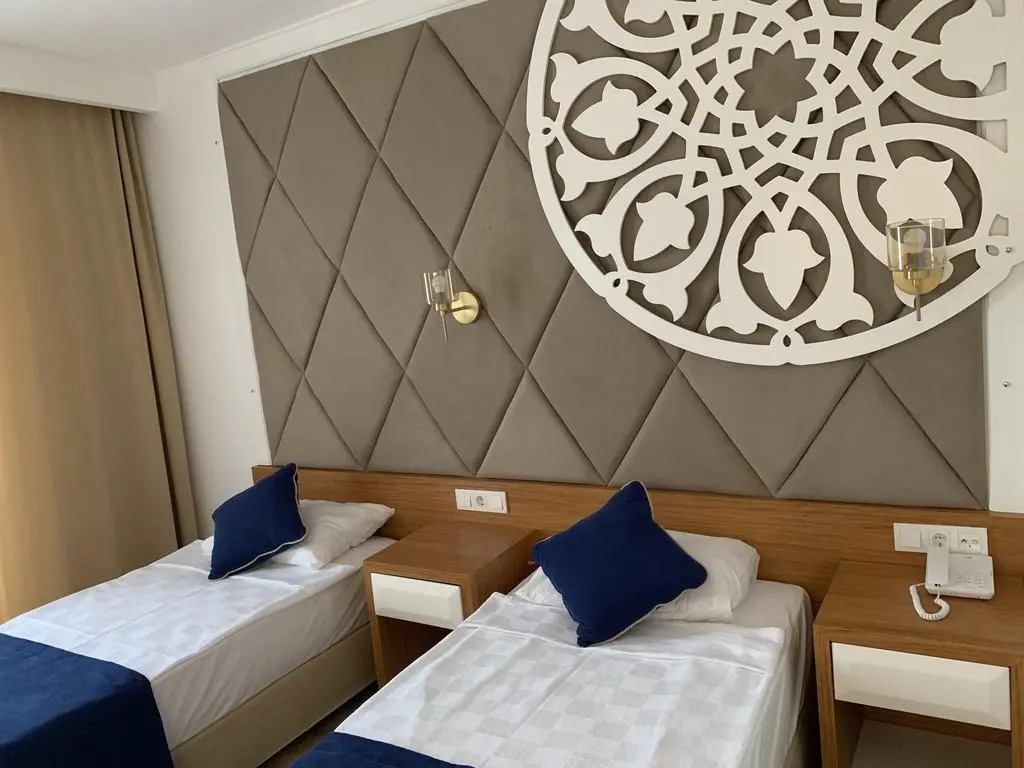 The Sansa Hotel & Spa