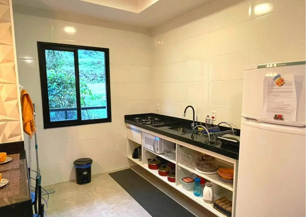Residencial Vista do Pontal- Condomínio Samola - Ubatuba SP Apto 05