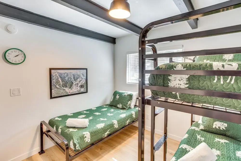 Walk to Slopes: Gem w/ Hot Tub in Big Bear Lake