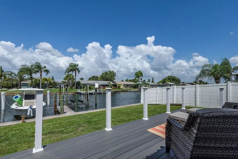 Updated Waterfront Condo in Apollo Beach 1572