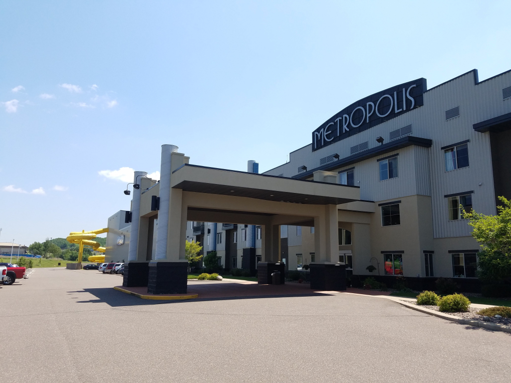Metropolis Resort - Eau Claire