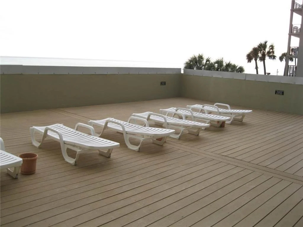 Sea Winds 101 3 Br condo by RedAwning