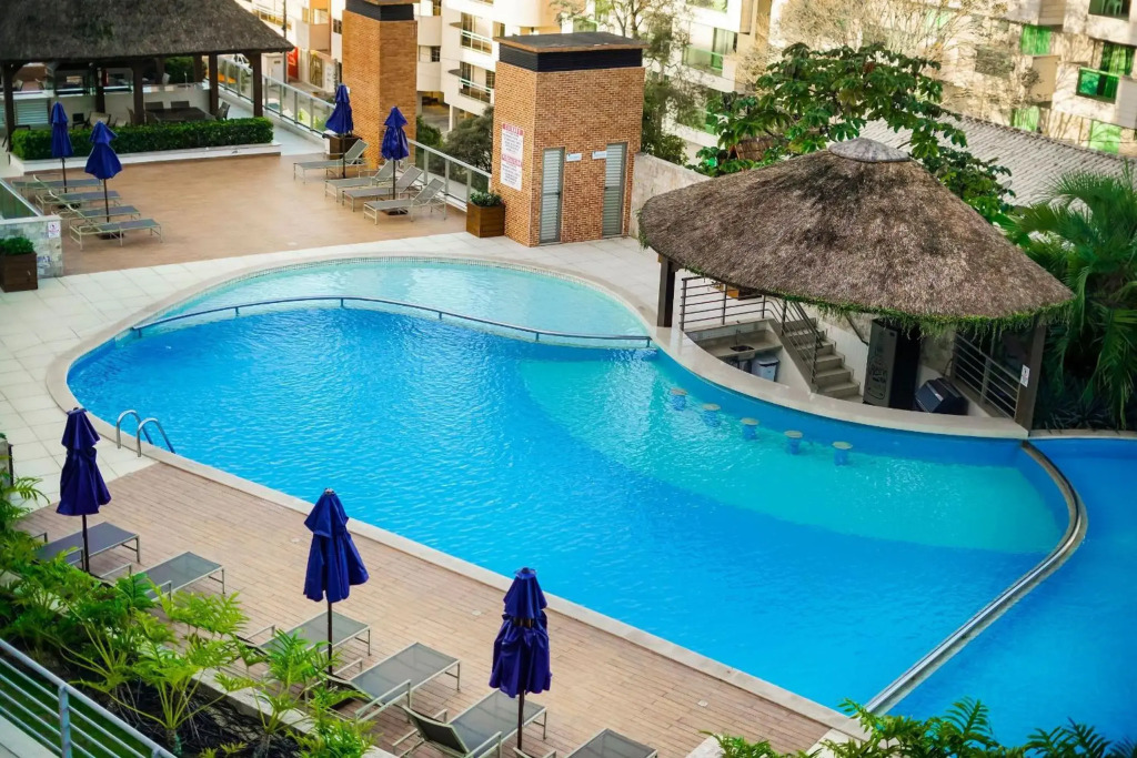 Punta Blu 102v5 - Excelente apartamento em condomínio de luxo no centro de Bombinhas - Piscina Climatizada - Academia