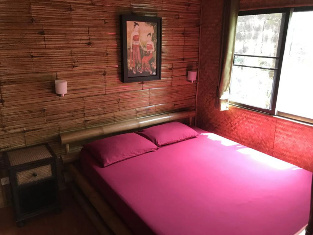 Boutique Hotel & Restaurant, Jaidee Bamboo Huts