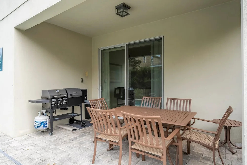 Enchanting Encore Escape 8BR Oasis Near Disney Magic, Kissimmee