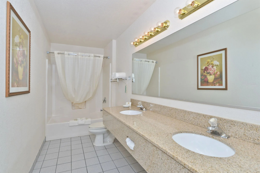 Ramada Platte City Kci Airport