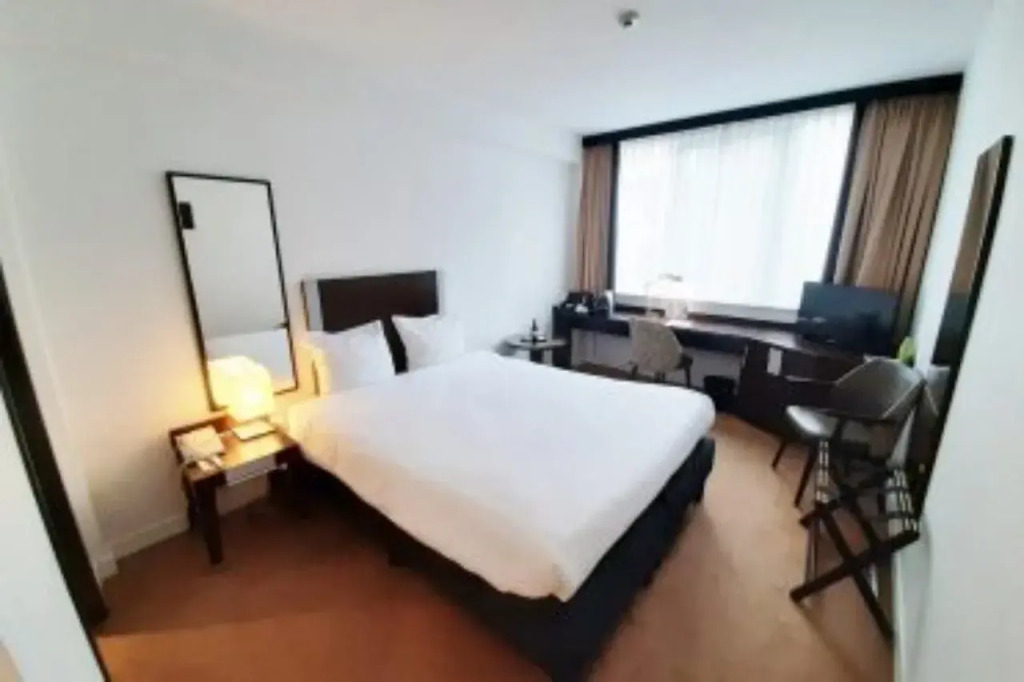 Progress Hotel