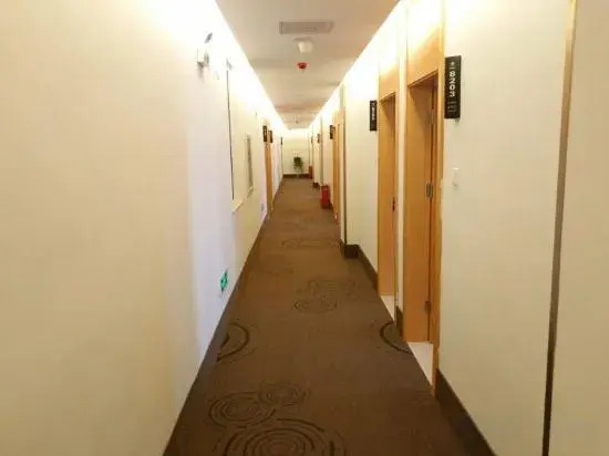 GreenTree Inn