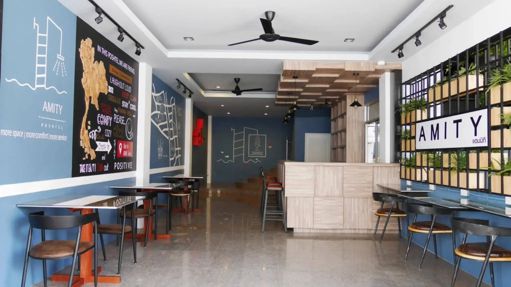 Amity Poshtel
