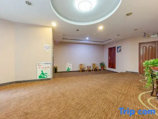 Tiandi Renhe Chain Hotel (Jiefang Road East Bus Station)